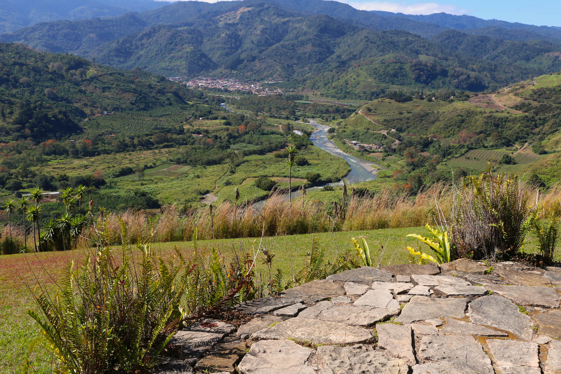 Orosi 40 Acre Private Property with Stunning Views of Cachi Lake