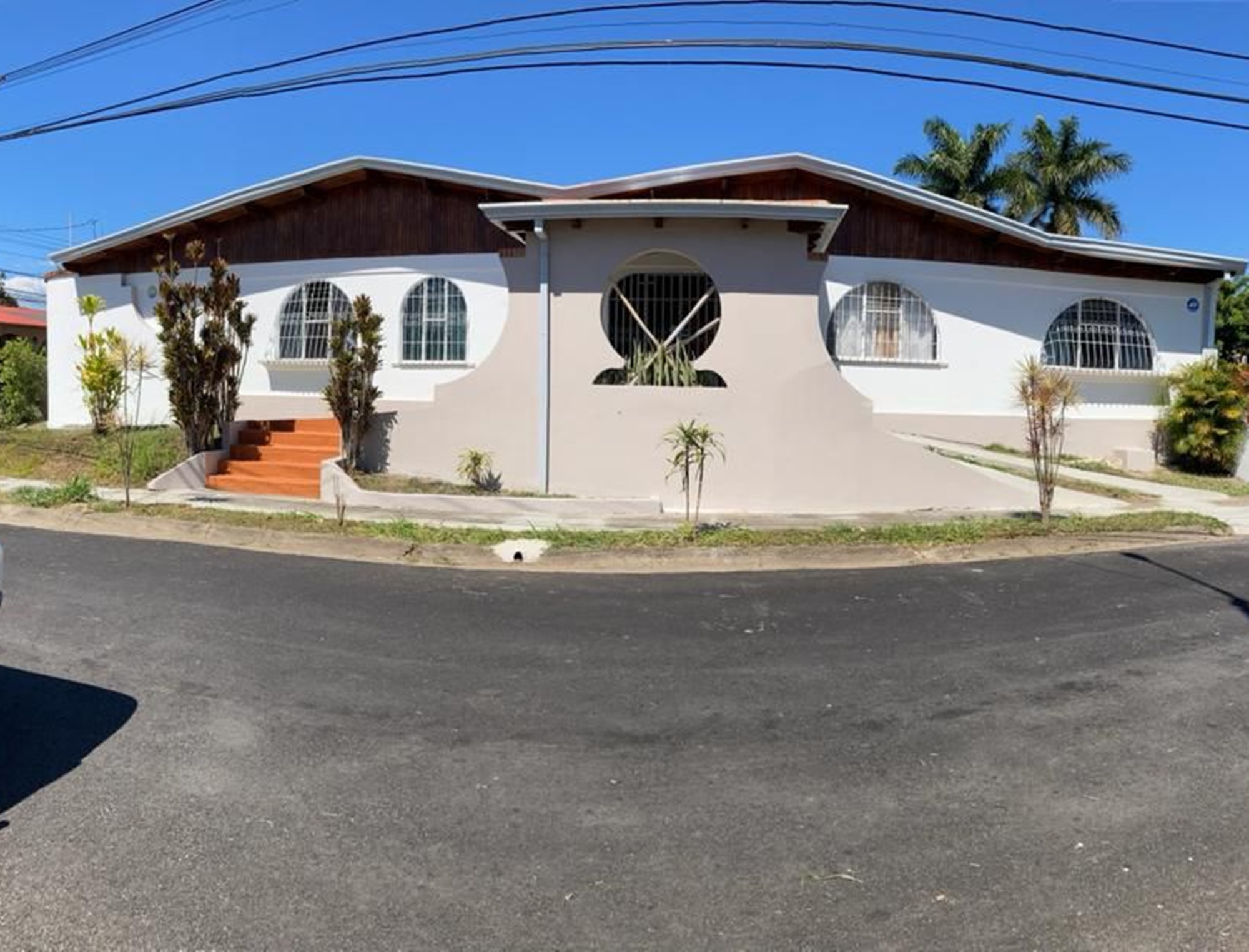 Partially Remodeled La Guaria Moravia 3 BR Single Story Home